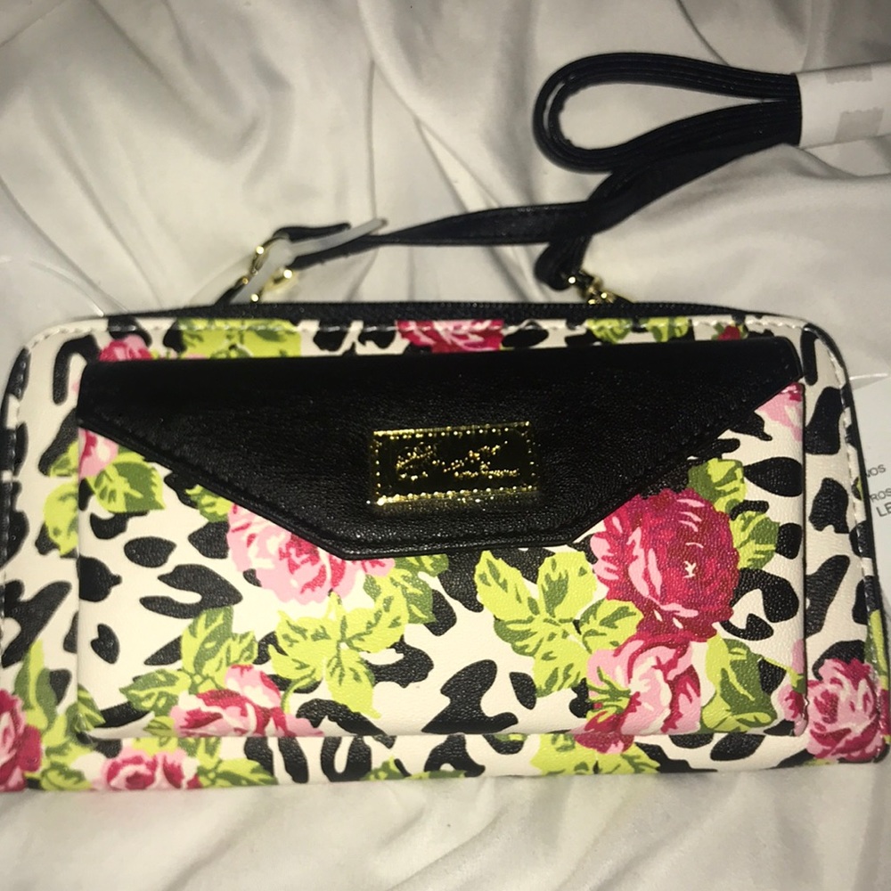 BRAND NEW Betsy Johnson Wallet/ cross body bag